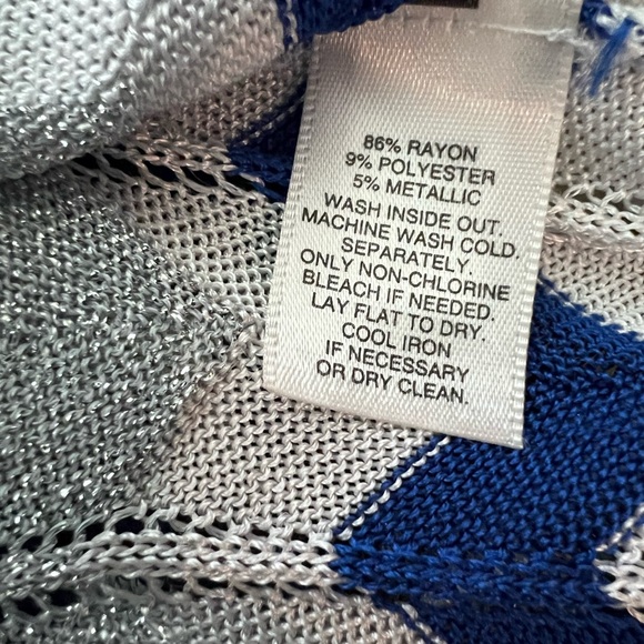 White House/Black Market metallic halter top in white, blue and silver - Picture 5 of 5